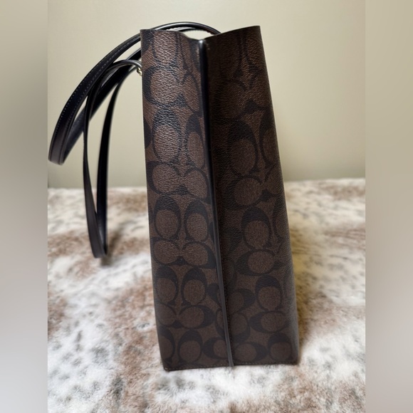 COACH SIGNATURE MOLLIE TOTE IN BROWN/BLACK. EXCELLENT PRELOVED CONDITION! - Picture 3 of 10